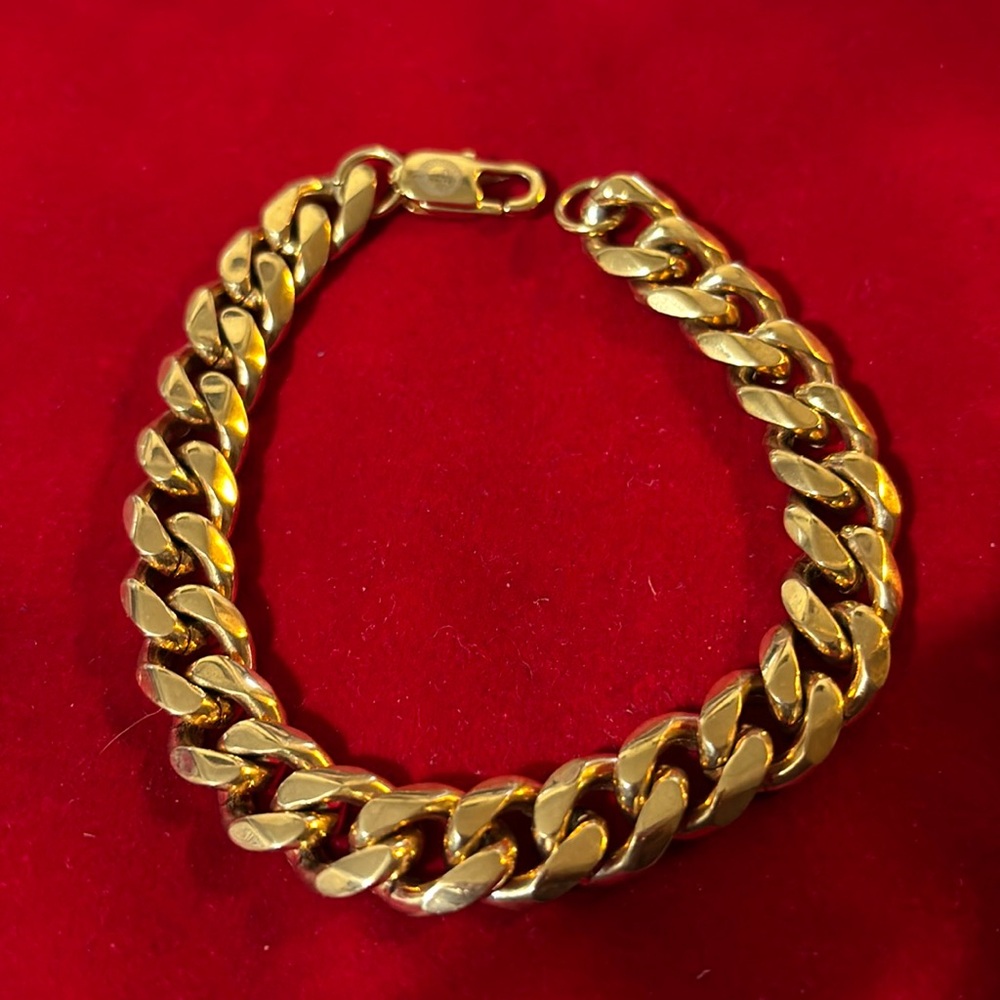 18K gold Cuban Link Bracelet
